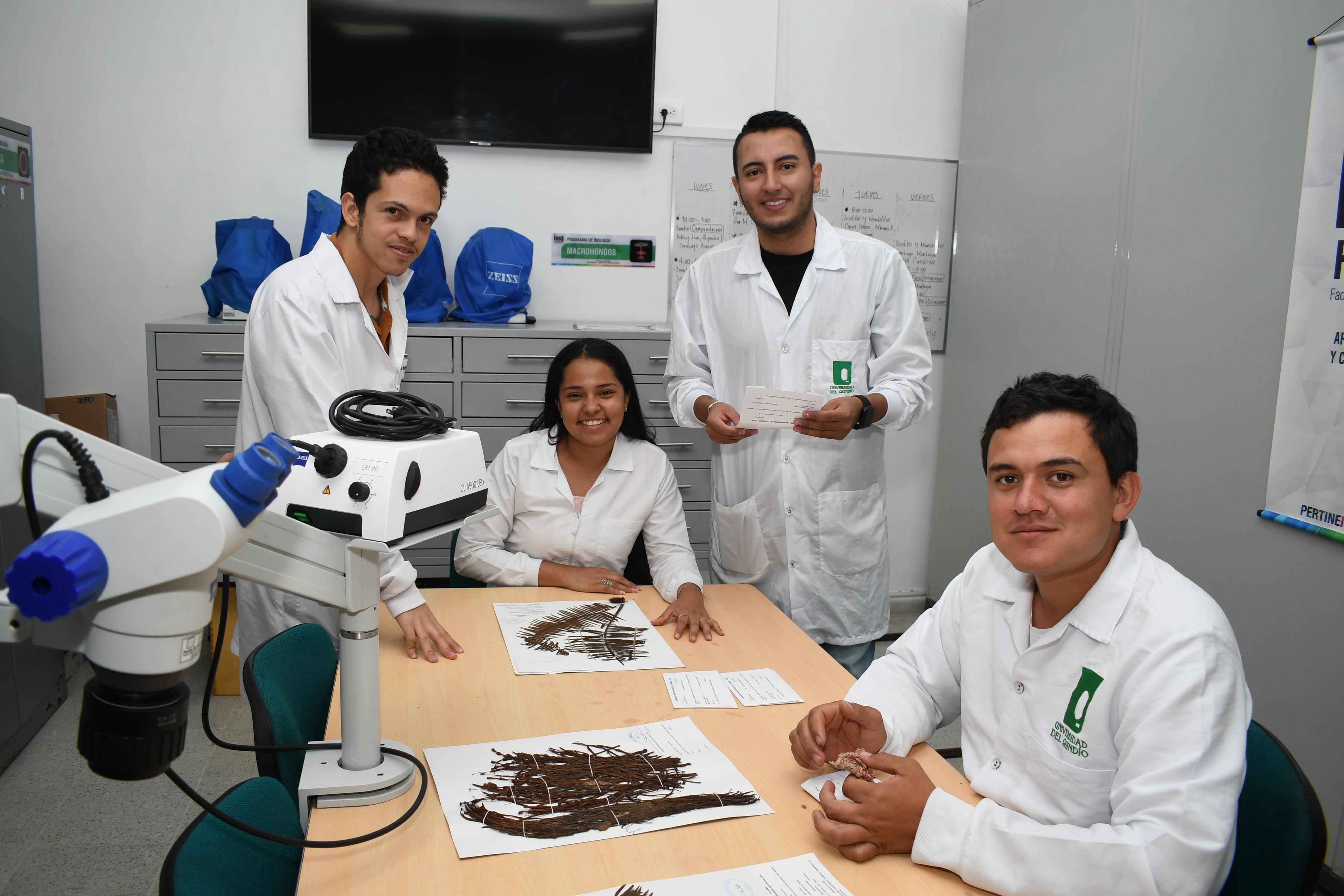 Más del 40% de los programas académicos acreditables de la UQ están acreditados en alta calidad